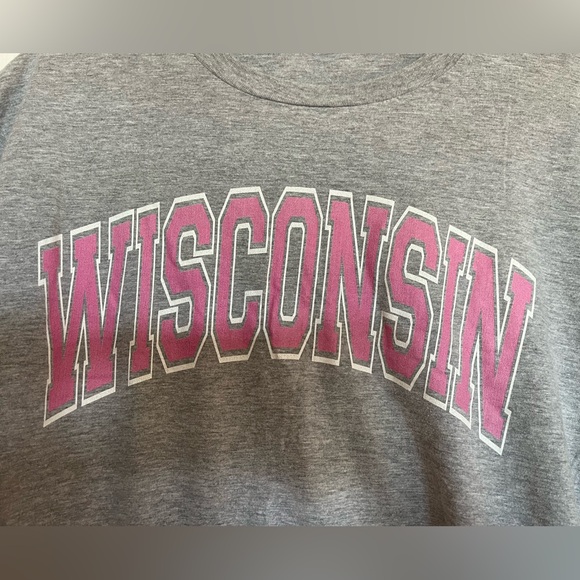 Wisconsin T-Shirt - Picture 4 of 5
